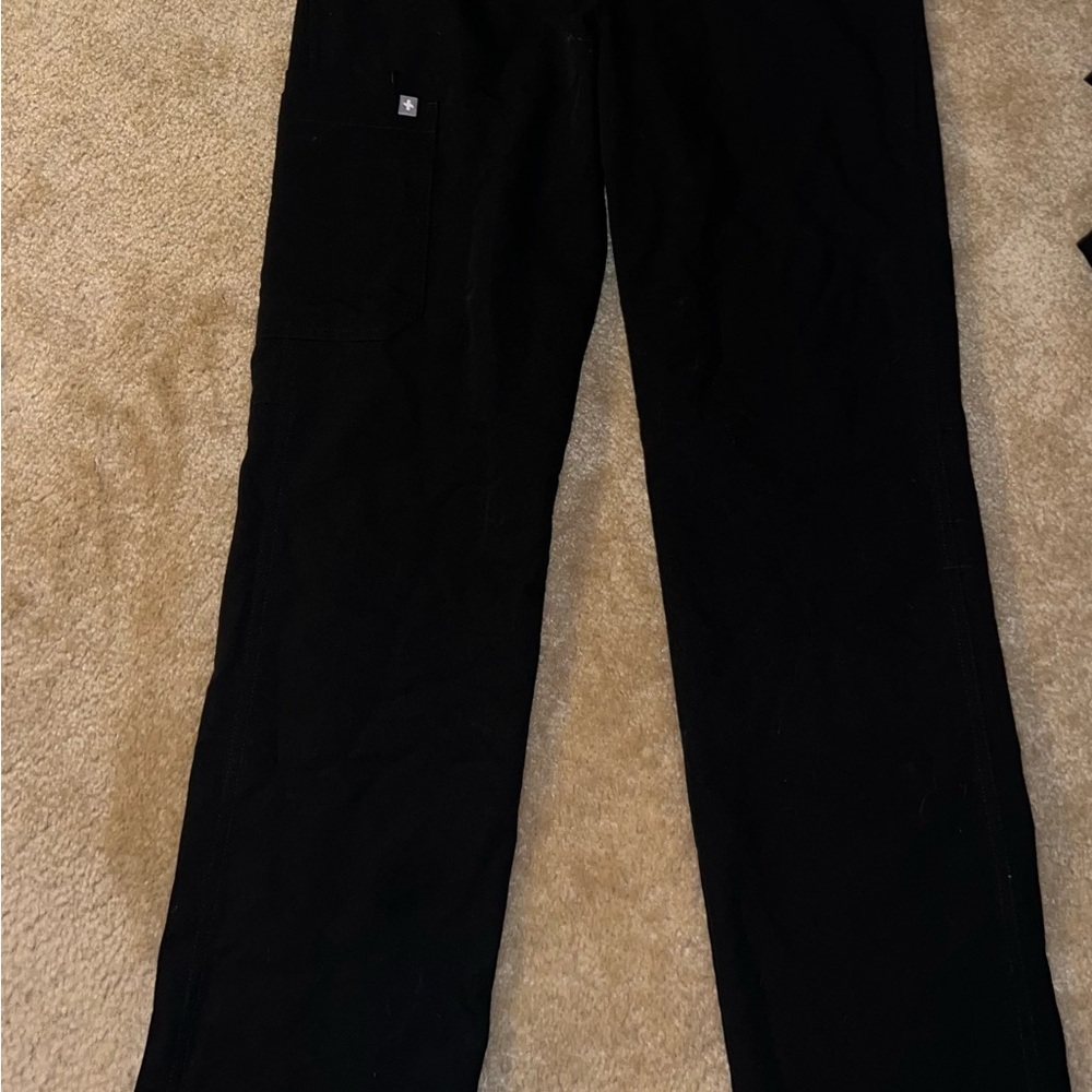 Black Figs Scrubs - Picture 6 of 10